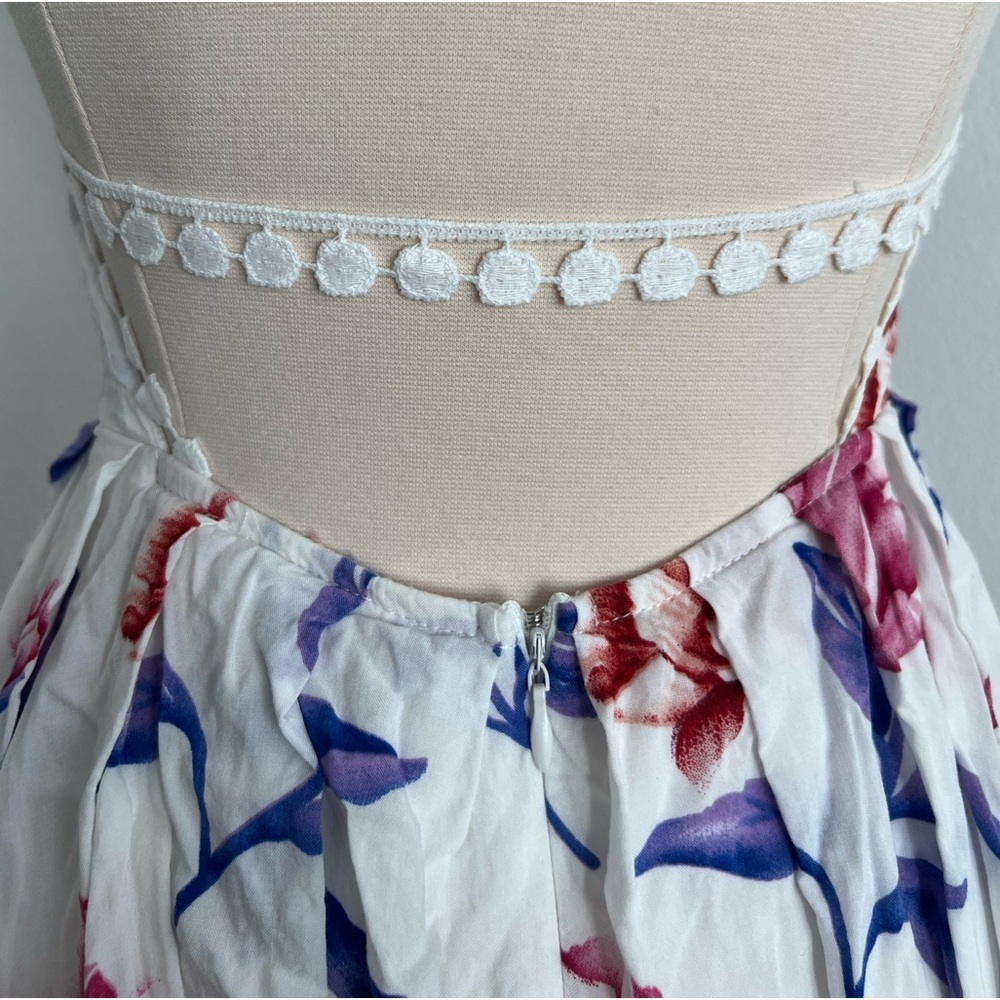 Floral Hawaii Romper/Dress - Picture 8 of 11